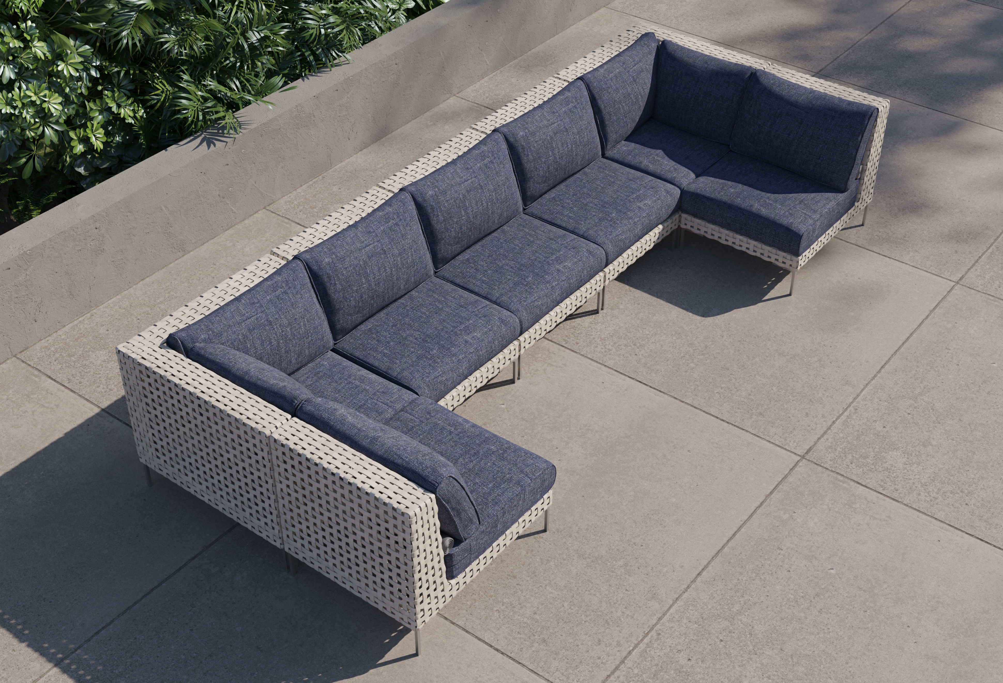 Wicker Outdoor U Sectional - 7 Seat By Outer