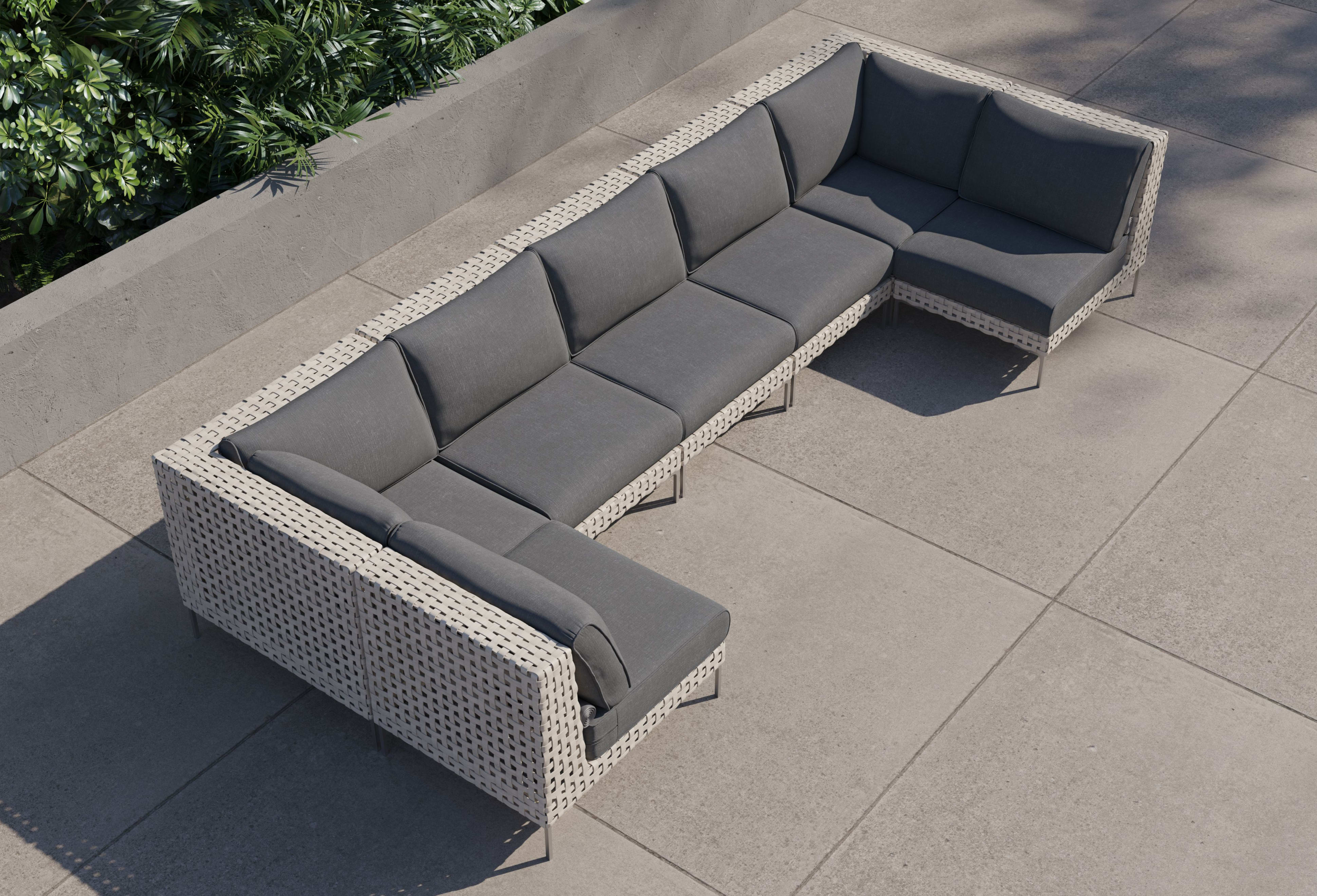 Wicker Outdoor U Sectional - 7 Seat By Outer