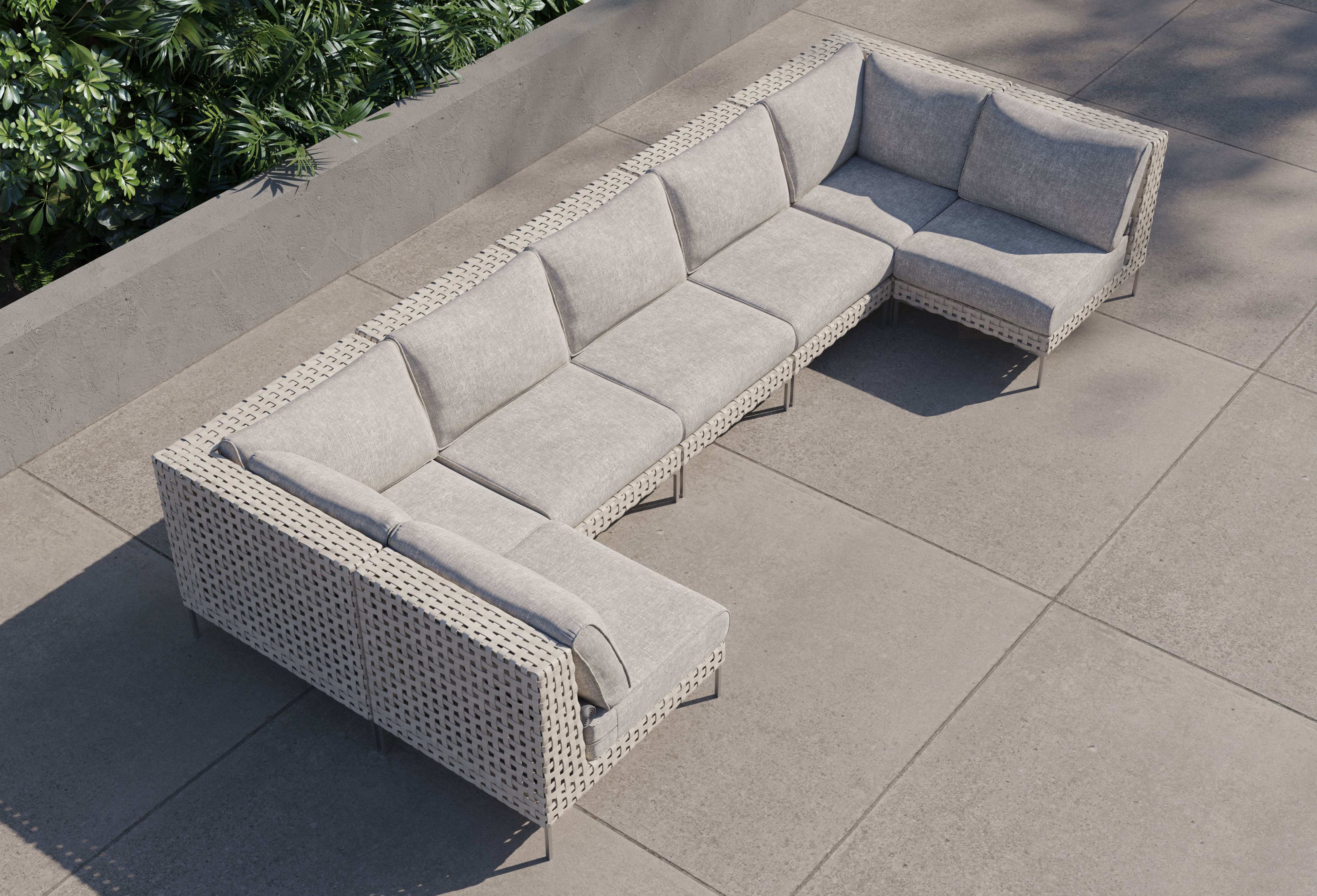Wicker Outdoor U Sectional - 7 Seat By Outer