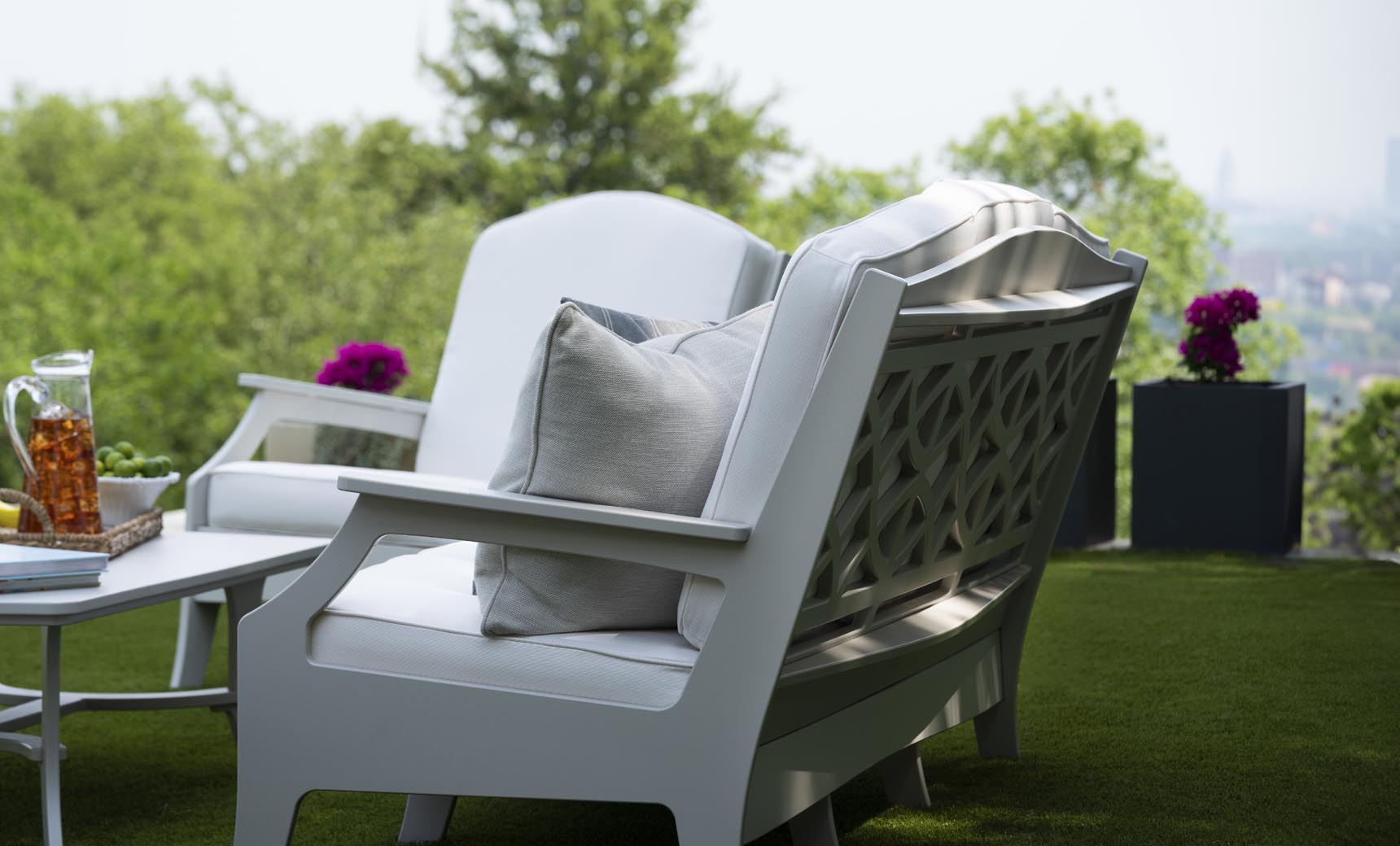 Ledge Lounger Legacy Club Chair