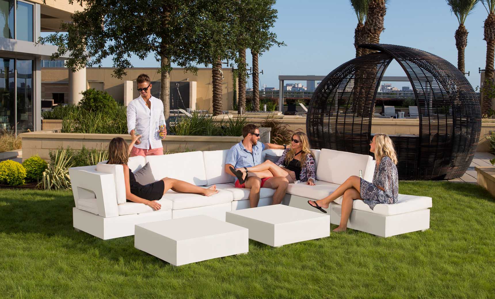 Ledge Lounger Signature Sectional Corner