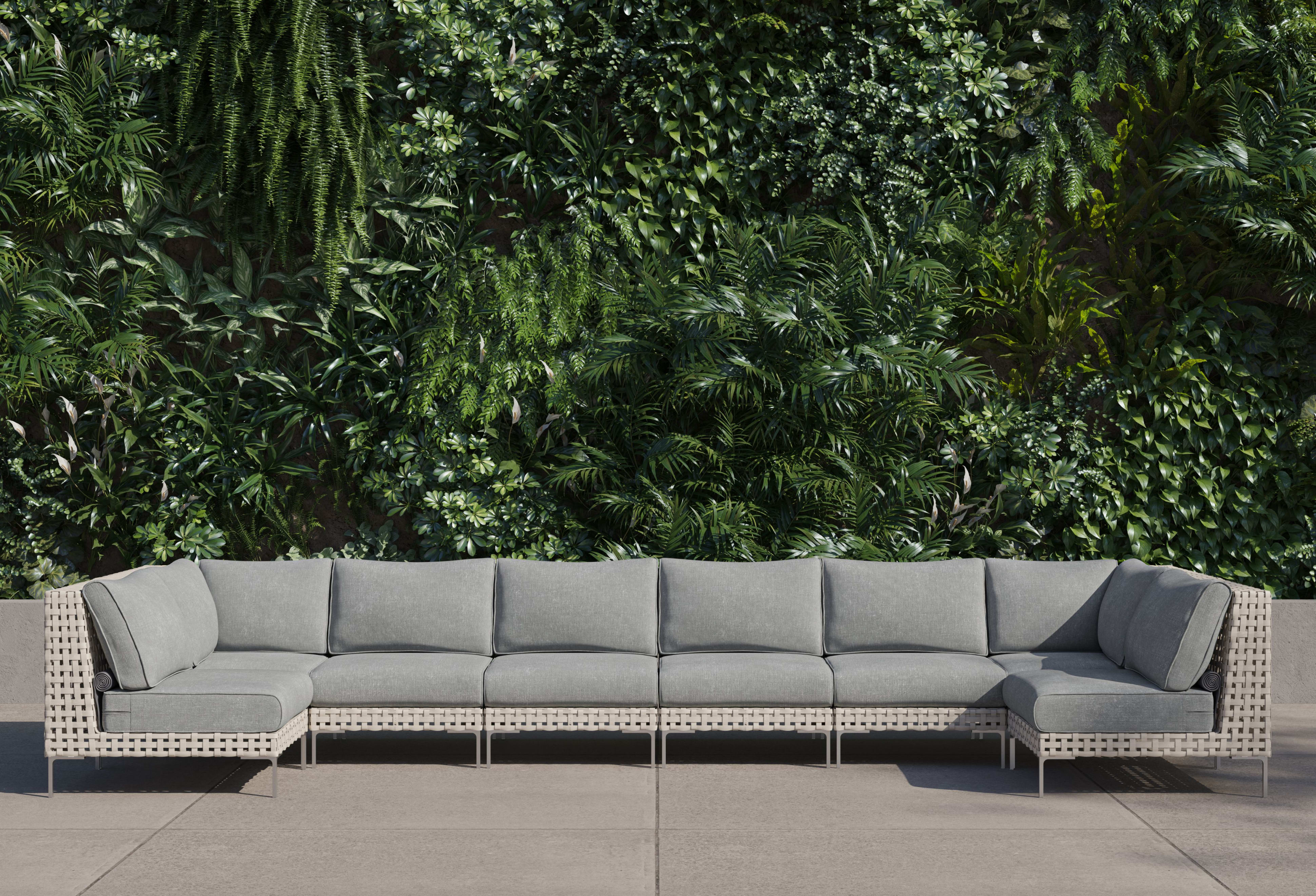 Wicker Outdoor U Sectional - 8 Seat By Outer